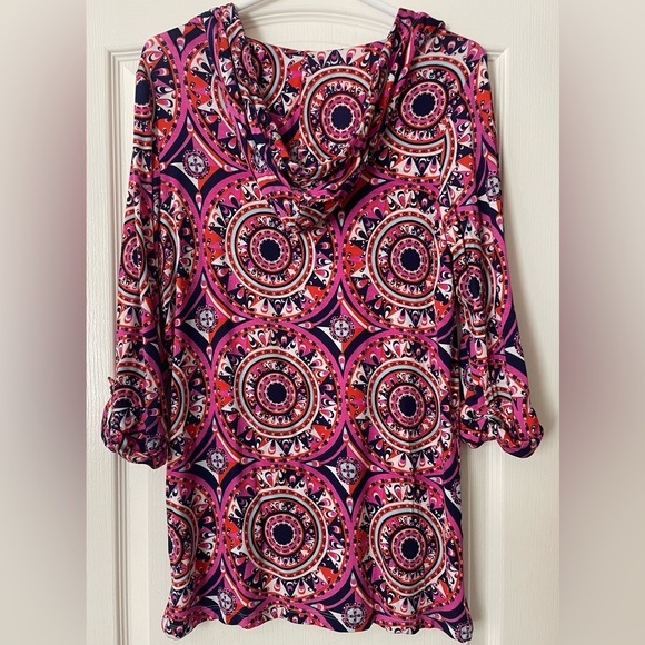 Macbeth Collection by Margaret Joseph’s Hooded Coverup with Pockets - Picture 2 of 6